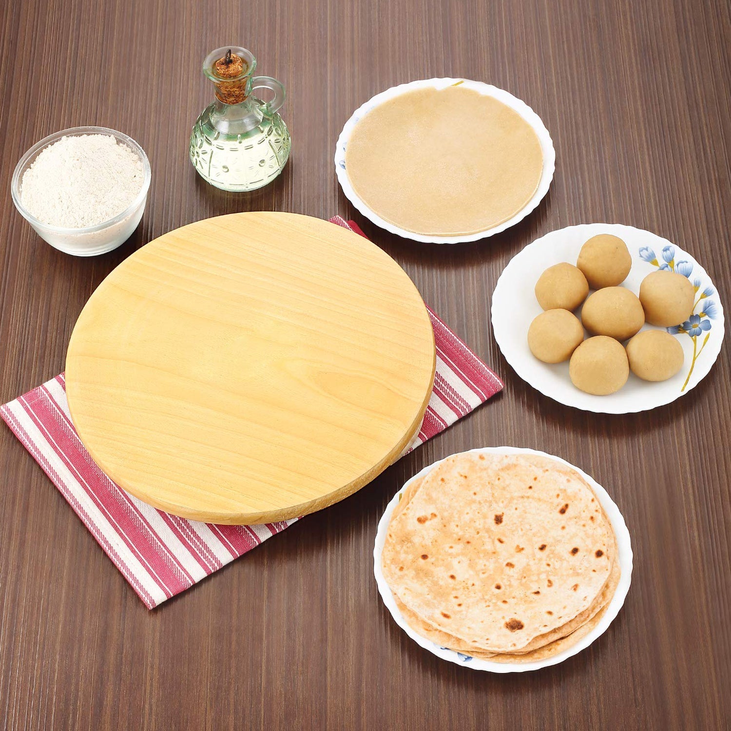 2722 W Round Roti Maker widely used by women in household kitchen for making tortillas and parathas etc. with the help of this equipment easily and fast - DeoDap 2722 W Round Roti Maker widely used by women in household kitchen for making tortillas and parathas etc. with the help of this equipment easily and fast - DeoDap